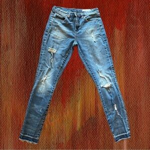 BLANK NYC Women’s Skinny Classique Destroyed Jeans